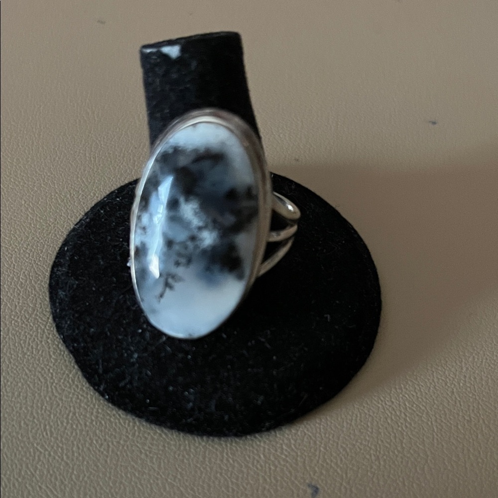 Silver dendritic opal ring. - Picture 4 of 4